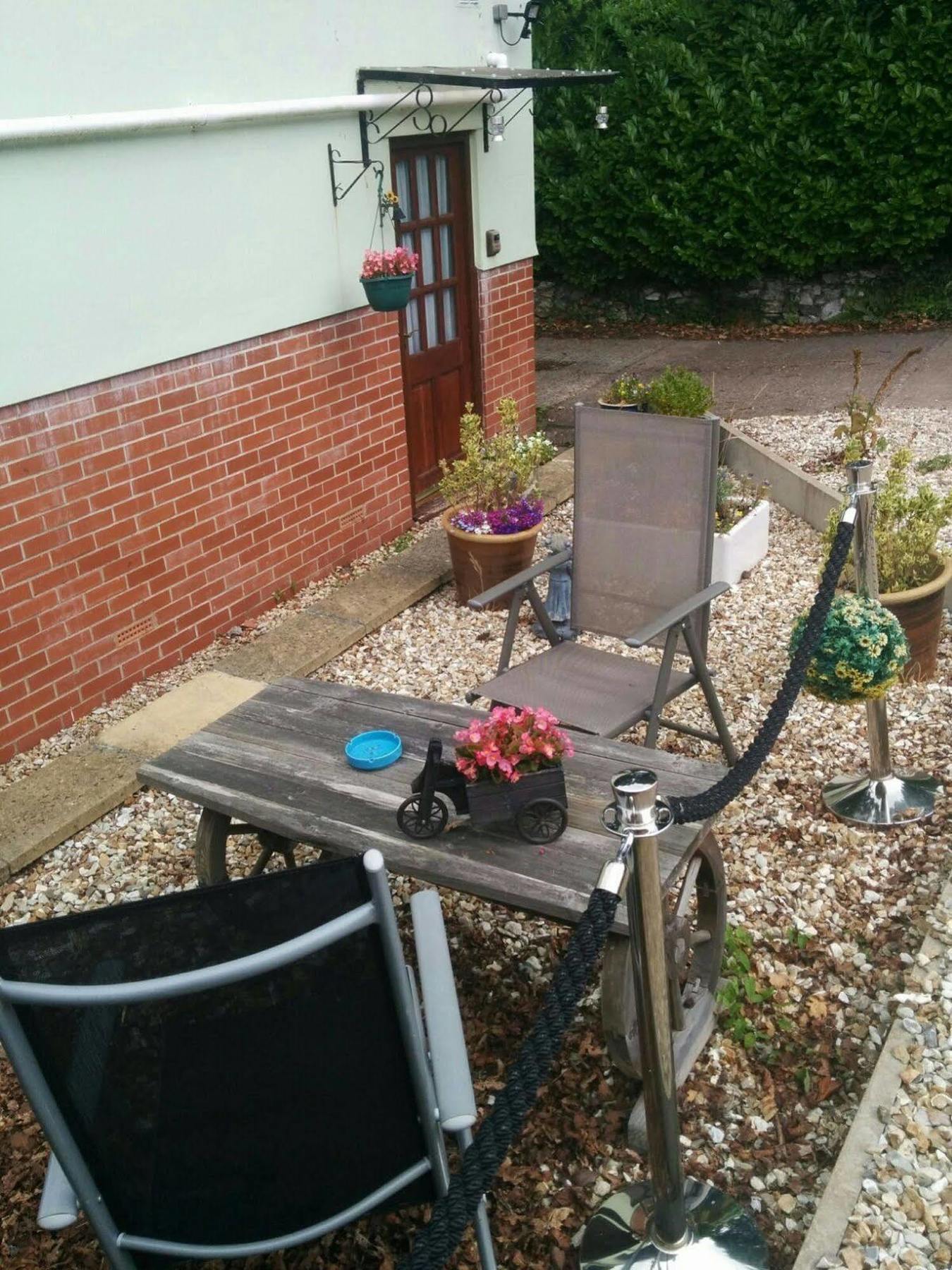 Stunning Countryside Views & Private Balcony! Cozy Room, 3 Miles To Lyme Regis - Free Parking & Wifi Axminster Kültér fotó