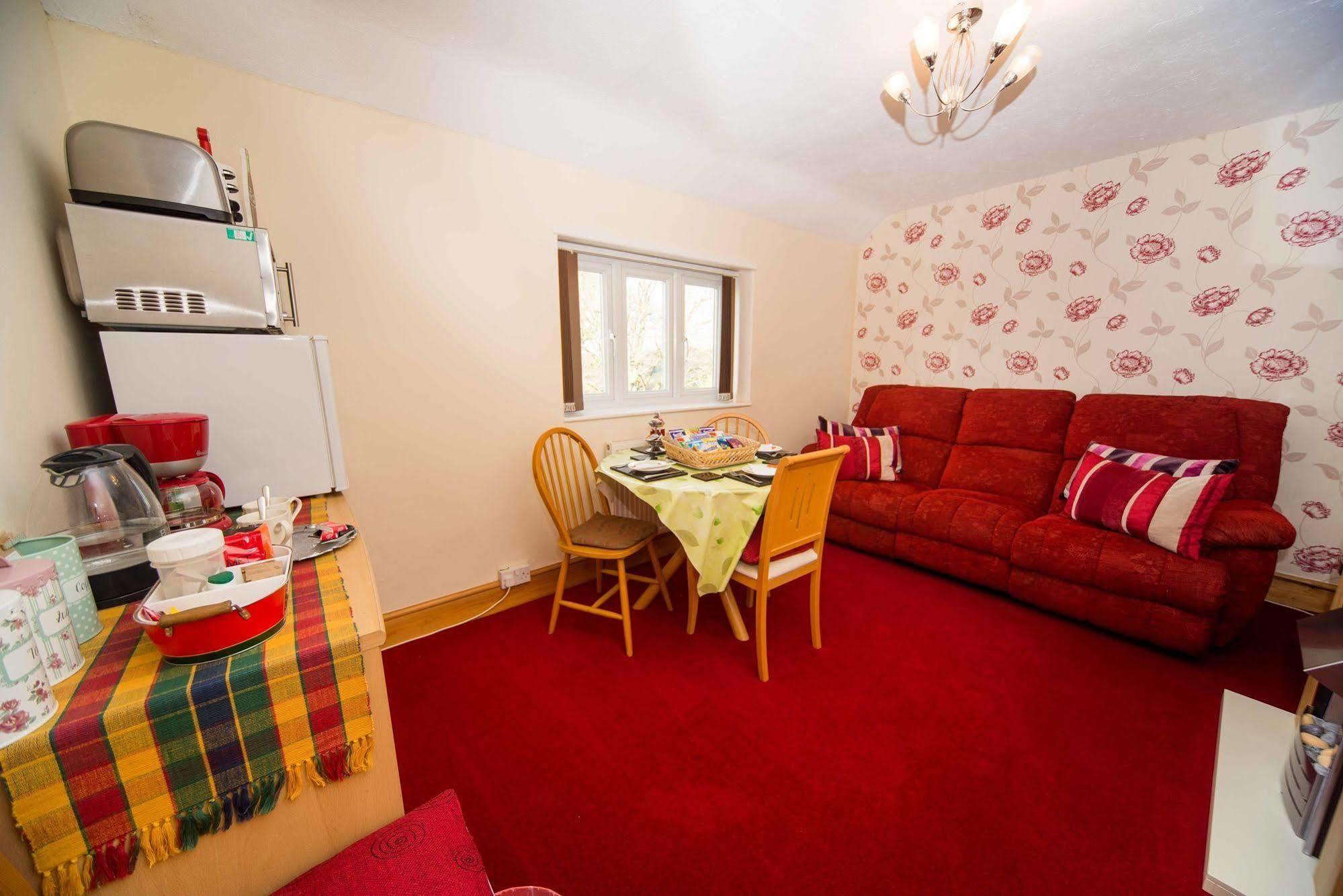 Stunning Countryside Views & Private Balcony! Cozy Room, 3 Miles To Lyme Regis - Free Parking & Wifi Axminster Kültér fotó