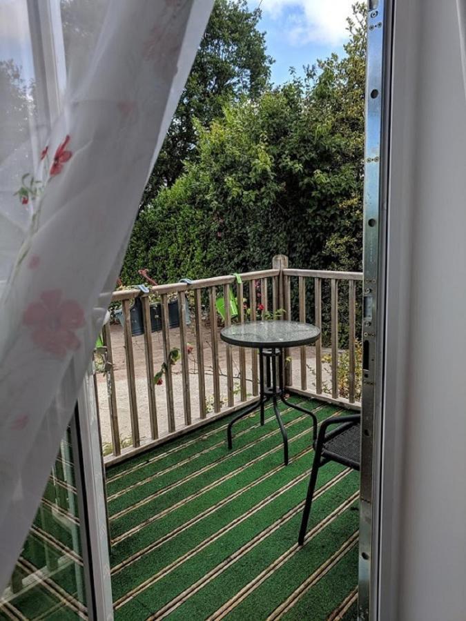 Stunning Countryside Views & Private Balcony! Cozy Room, 3 Miles To Lyme Regis - Free Parking & Wifi Axminster Kültér fotó